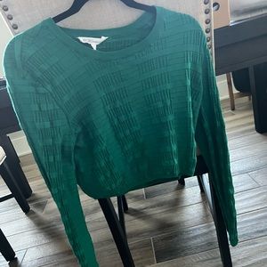 bcbg cropped light sweater